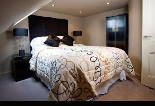 Royal Mile Apartment Edinburgh Bagian luar foto